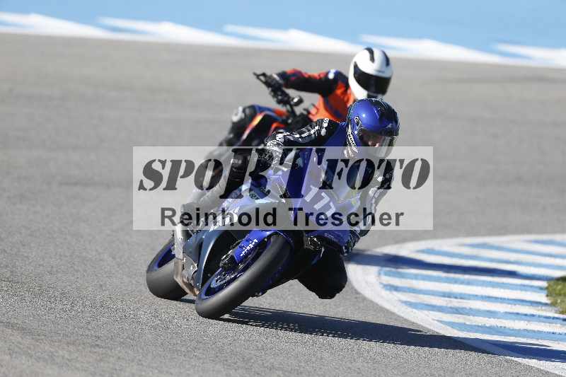 /02 28.-31.01.2025 Moto Center Thun Jerez/gruen-green/177